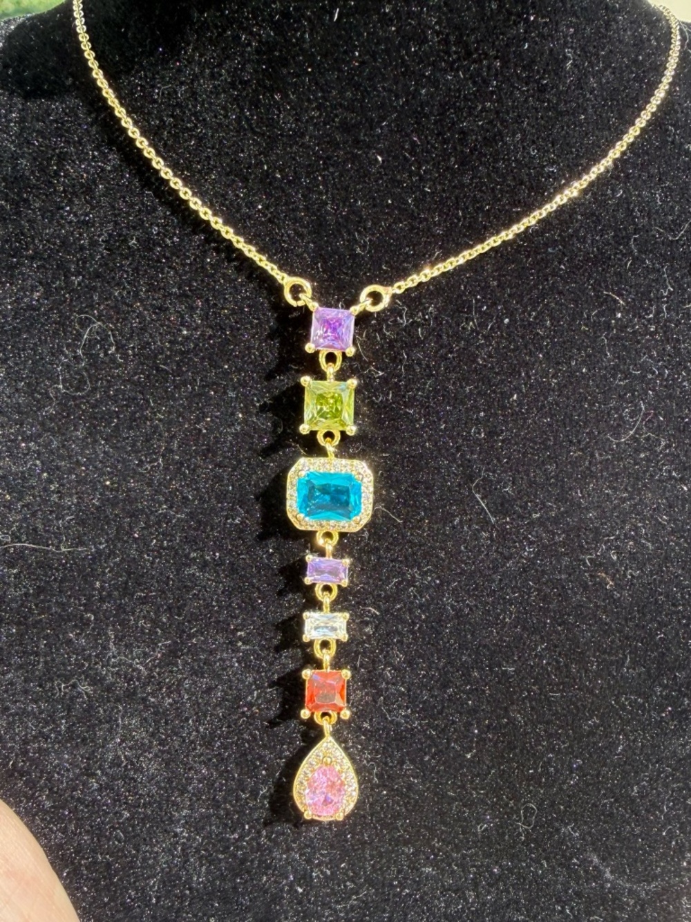 Multicolored gemstone necklace cascading down with sparkly colors - Picture 5 of 7